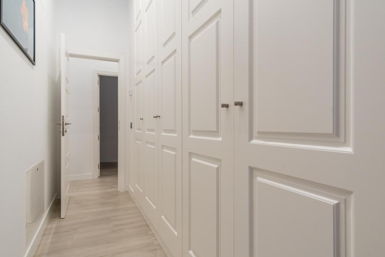 2 Habitaciones 2 Banos- Moderno Y Acogedor - Imperial Мадрид Екстериор снимка